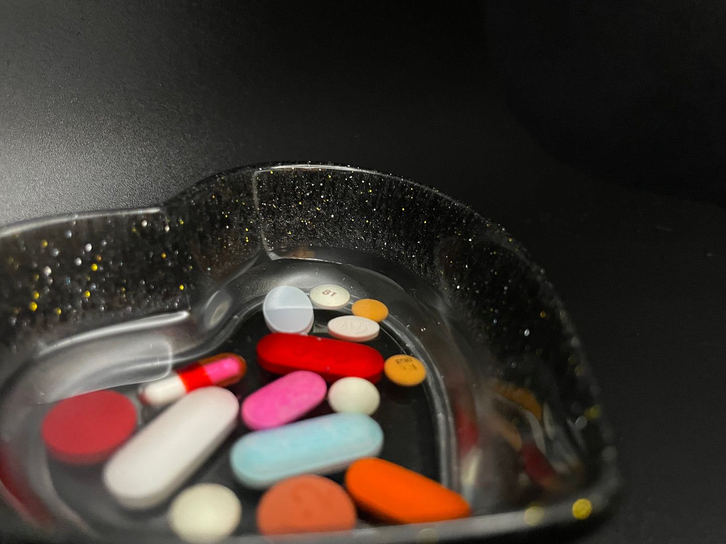 Heart-Shaped Resin Medicine Trinket Bowl