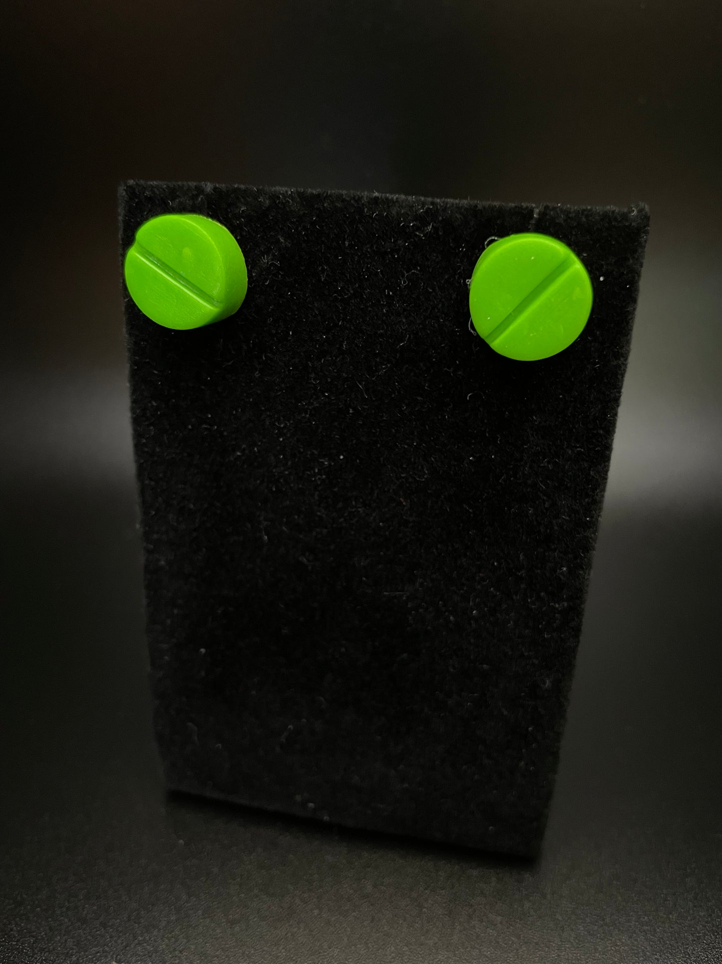 Round Tablet Stud Earrings