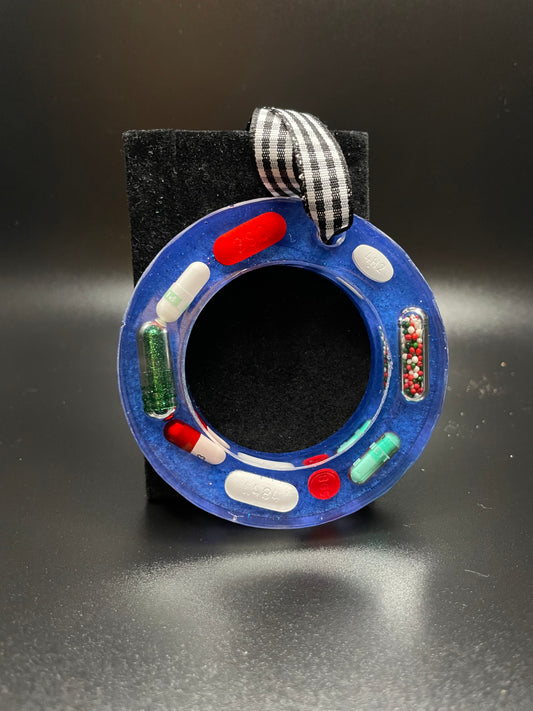 Christmas Wreath Resin Medicine Ornament