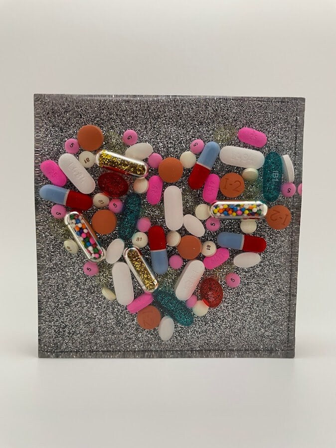 Resin medicine heart paperweight/coaster